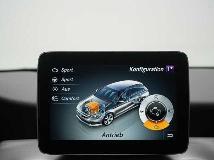 Mercedes-Benz CLA 220 SB Urban 4MATIC LED KAM SHZ PTS STANDHZ