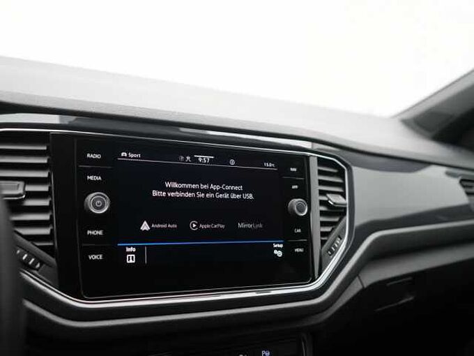 Volkswagen T-Roc DSG KAM AHK ACC LED SHZ KAM CARPLAY VIRT