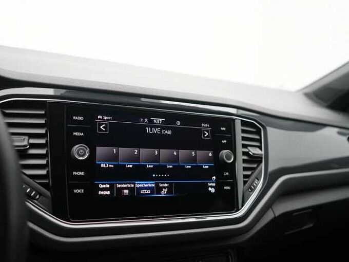 Volkswagen T-Roc DSG KAM AHK ACC LED SHZ KAM CARPLAY VIRT