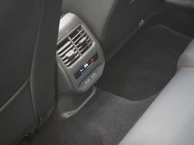 CUPRA Formentor VZ DSG PANO ACC AHK NAVI LEDER CARPLAY