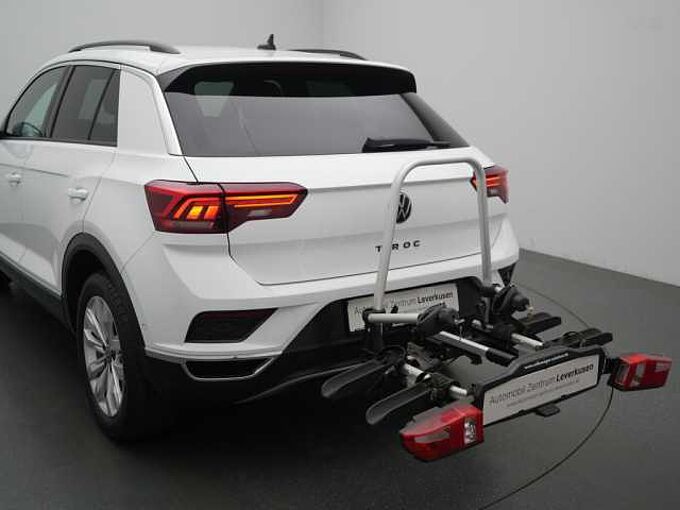 Volkswagen T-Roc Sport ACC AHK NAVI KAM LED SHZ PDC