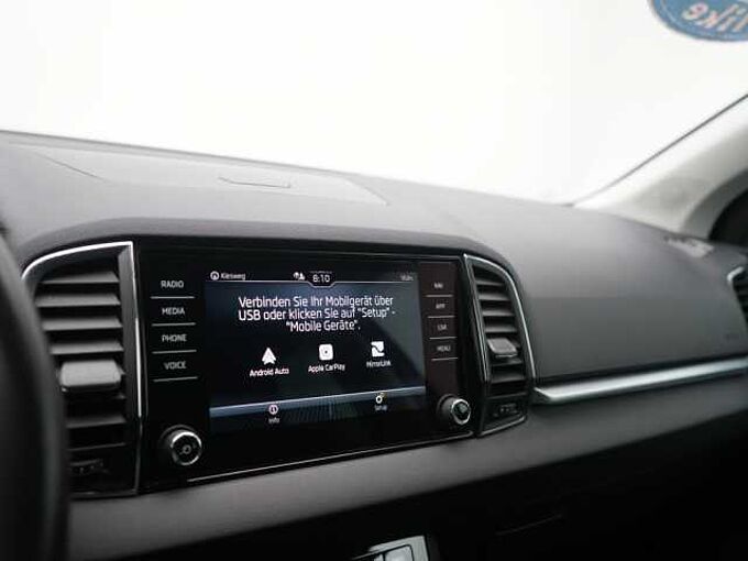 SKODA KAROQ DSG LED KAM SHZ PDC W-LAN KLIMA NAVI