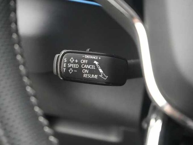 SKODA KAROQ Sportline DSG VIRT ACC AHK NAVI KAM SHZ