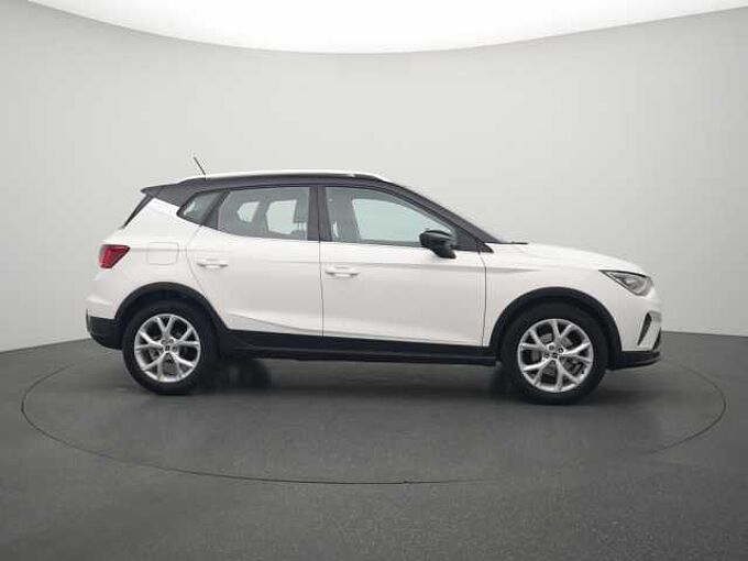 SEAT Arona FR LED KAM SHZ PDC NAVI KLIMA