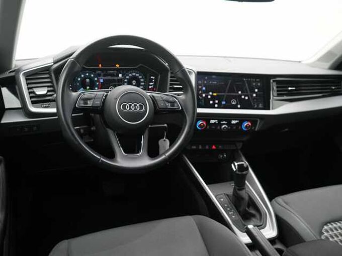 Audi A1 Sportback 40 S line VIRT LED KAM SHZ PDC