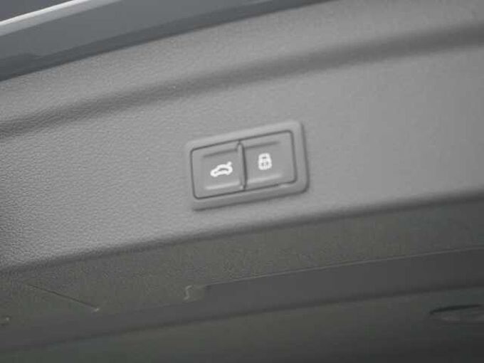 Audi Q3 Sportback 45 quattro S line AHK PANO KAM SHZ