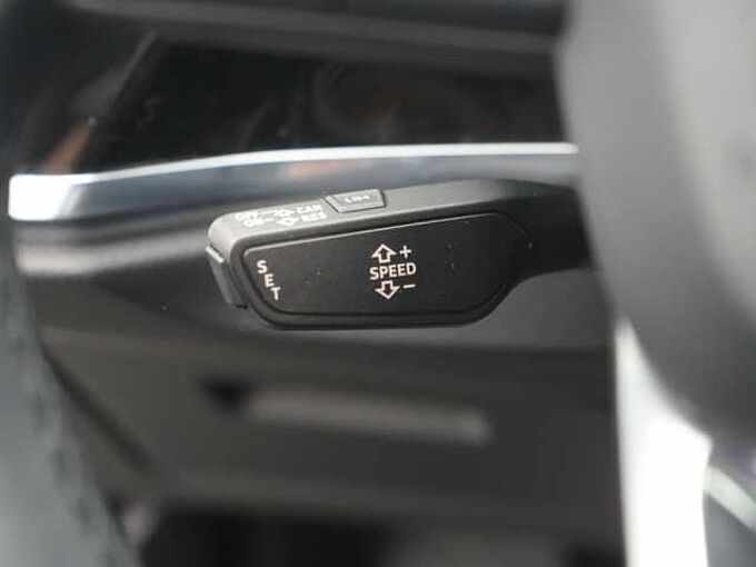 Audi Q3 Sportback 45 quattro S line AHK PANO KAM SHZ