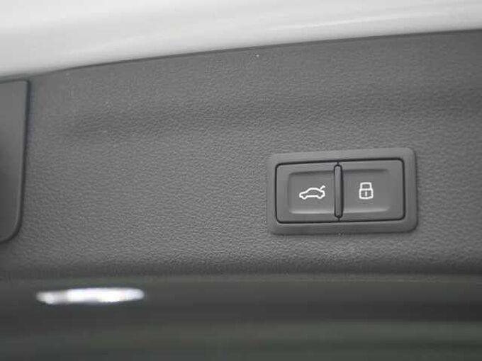 Audi A6 Avant NAVI KAM 360° HUD MATRIX MEMORY LEDER