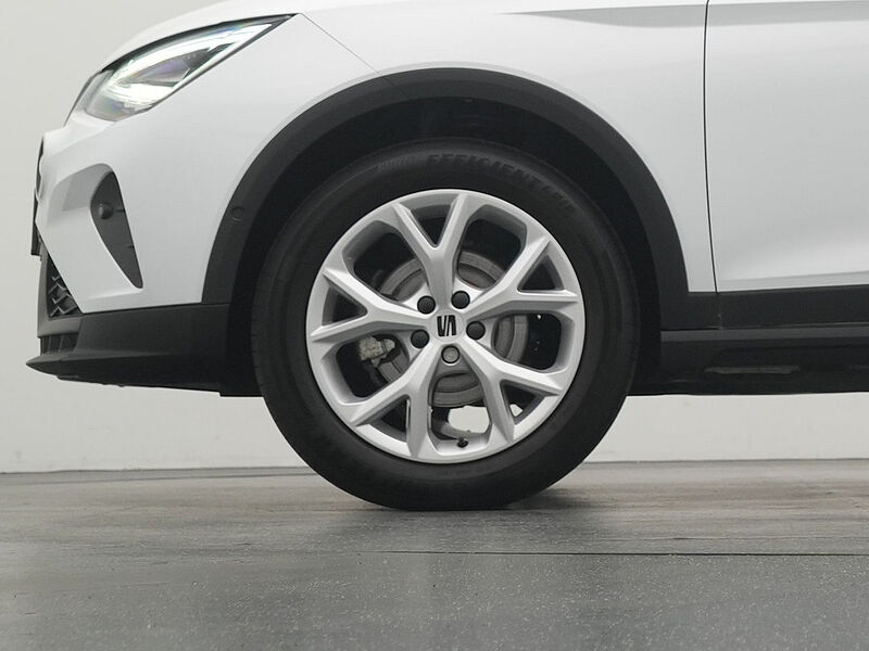 SEAT Arona FR ACC NAVI LED KAM SHZ PDC