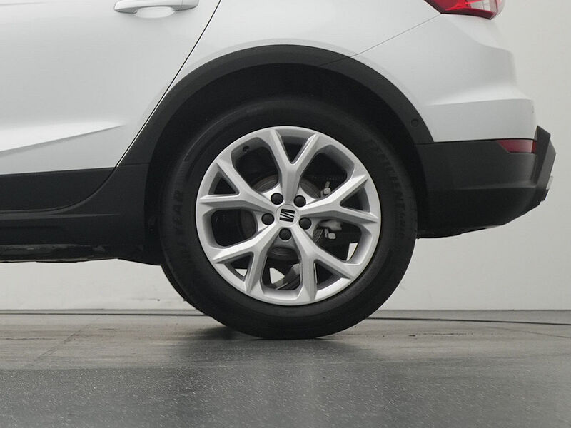 SEAT Arona FR ACC NAVI LED KAM SHZ PDC