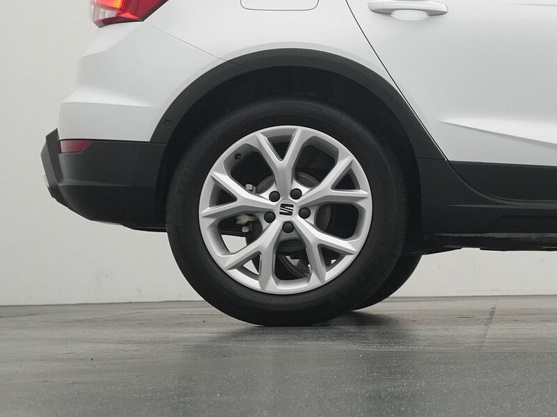 SEAT Arona TSI FR NAVI KAM LED