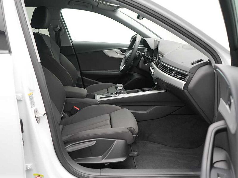 Audi A4 Avant TFSI S TRON MATRIX AHK PDC VIRT
