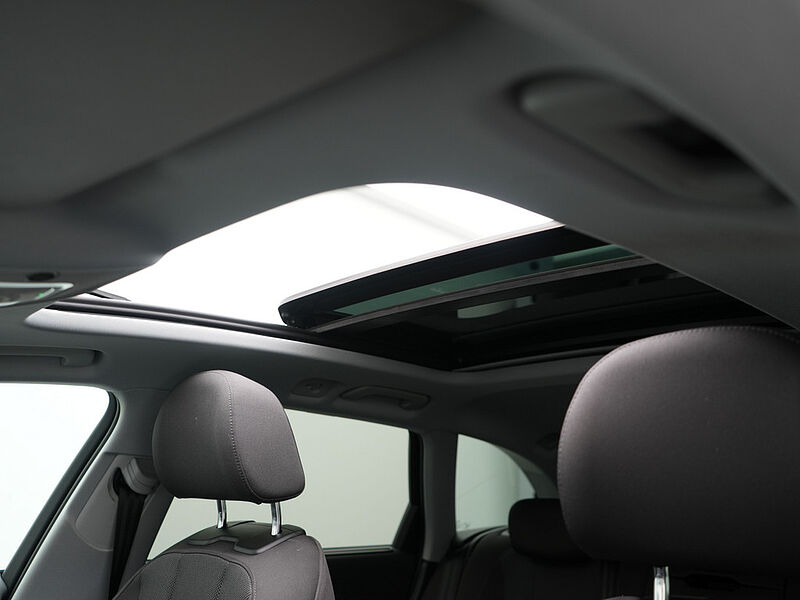 Audi A4 Avant quattro S-TRON STANDHZ AHK NAVI PANO