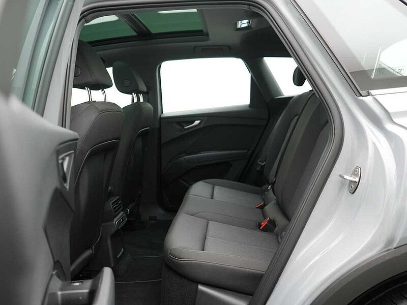 Audi Q4 e-tron NAVI SHZ PANO LED PDC