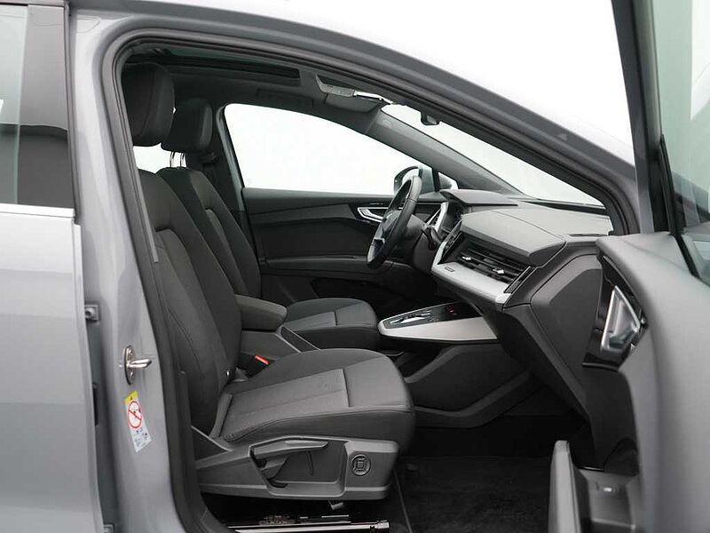 Audi Q4 e-tron NAVI SHZ PANO LED PDC