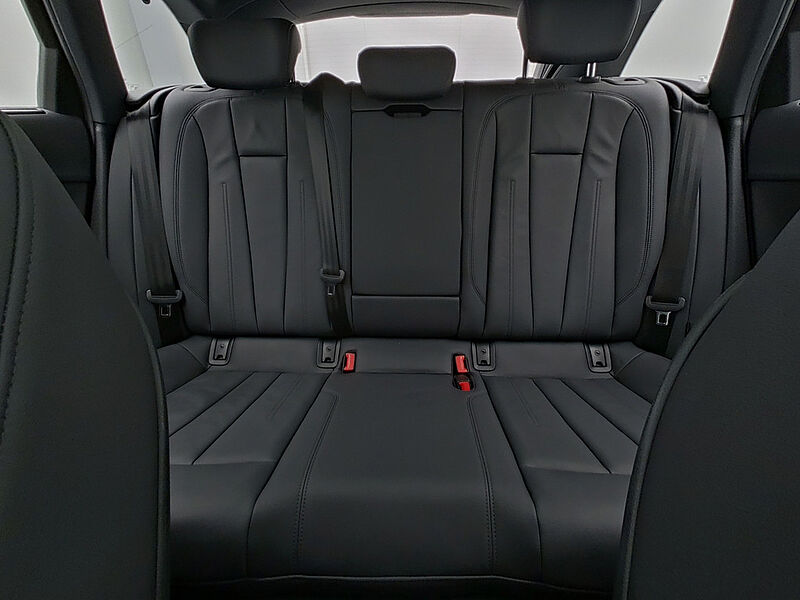 Audi A4 Avant 40 TDI PANO LEDER AHK NAVI ACC VIRT KAM