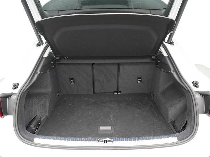 Audi Q3 Sportback S line ACC APP SHZ NAVI LED PDC