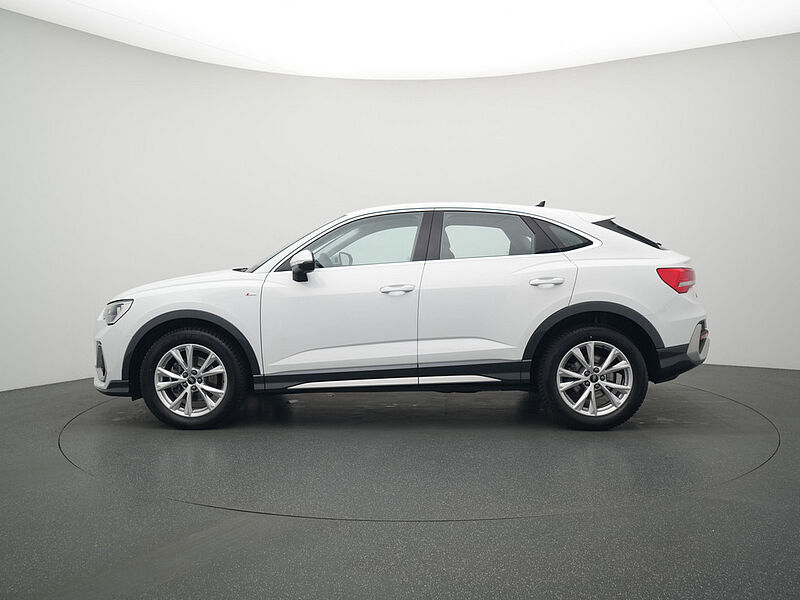Audi Q3 Sportback S line ACC APP SHZ NAVI LED PDC