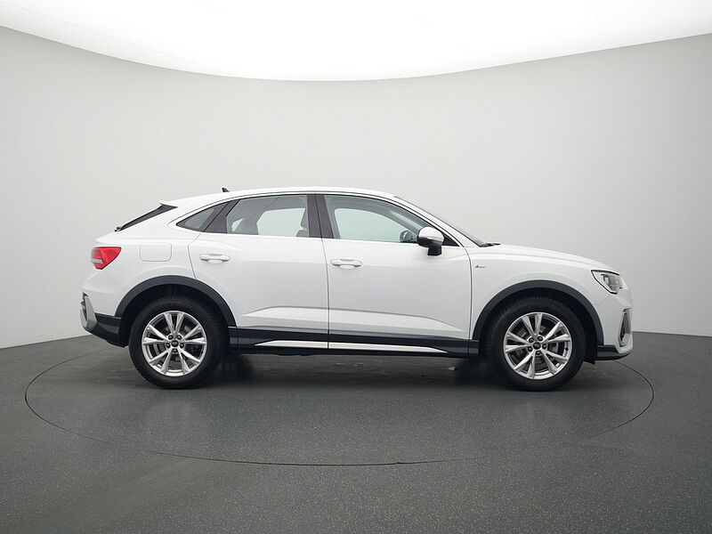 Audi Q3 Sportback S line ACC APP SHZ NAVI LED PDC