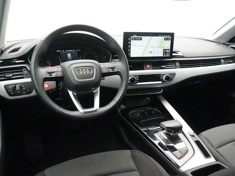 Audi A4 AHK ACC LED FACEL. NAVI APP