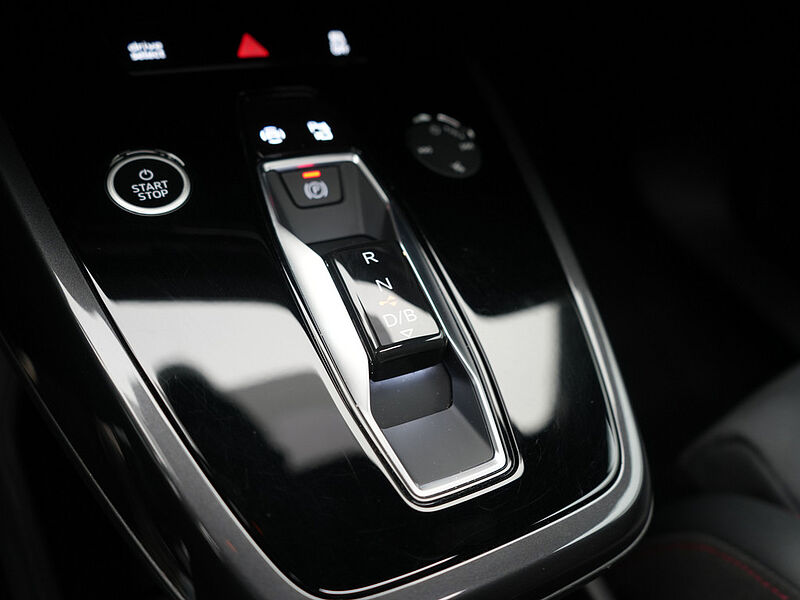 Audi Q4 Sportback S line PANO SONOS ACC NAVI RAUTE