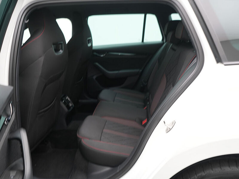 SKODA OCTAVIA Combi iV RS DSG SHZ LED PDC VIRT APP