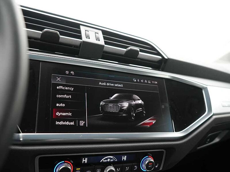 Audi Q3 Sportback S line S-TRON KAM NAVI VIRT ACC