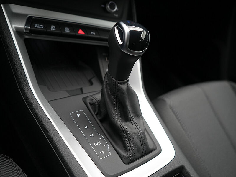 Audi Q3 Sportback S line S-TRON KAM NAVI VIRT ACC