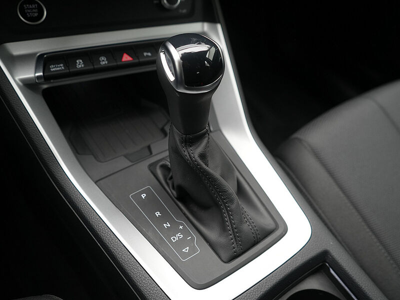 Audi Q3 Sportback S line S-TRON NAVI KAM VIRT ACC
