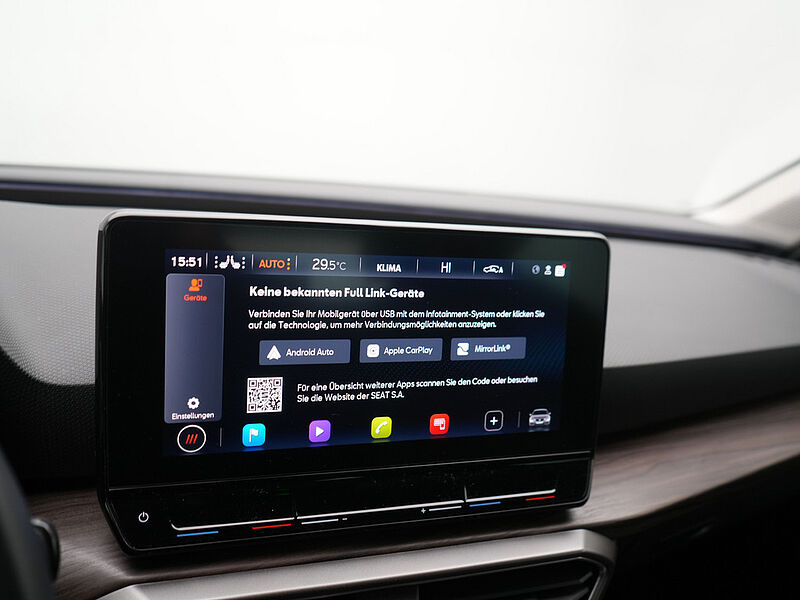 SEAT Leon Xcellence DSG LED PDC KLIMA