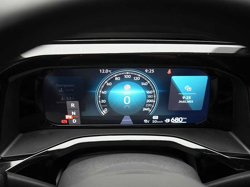 Volkswagen T7 Multivan LR VIS A VIS VIRT DSG LED NAVI PDC