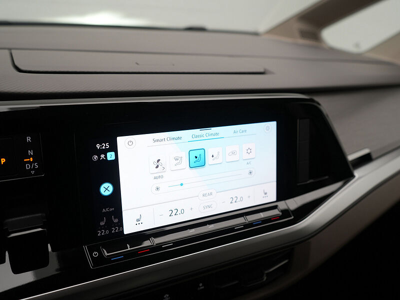 Volkswagen T7 Multivan LR VIS A VIS VIRT DSG LED NAVI PDC