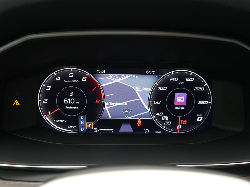 SEAT Leon eTSI Xcellence DSG NAVI VIRT APP SHZ