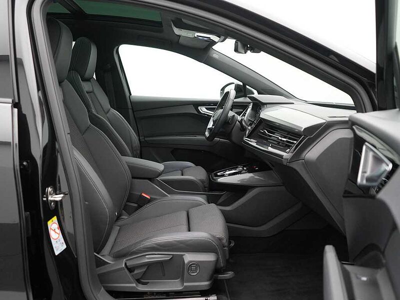 Audi Q4 e-tron S line PANO MATRIX NAVI VIRT ACC LEDER