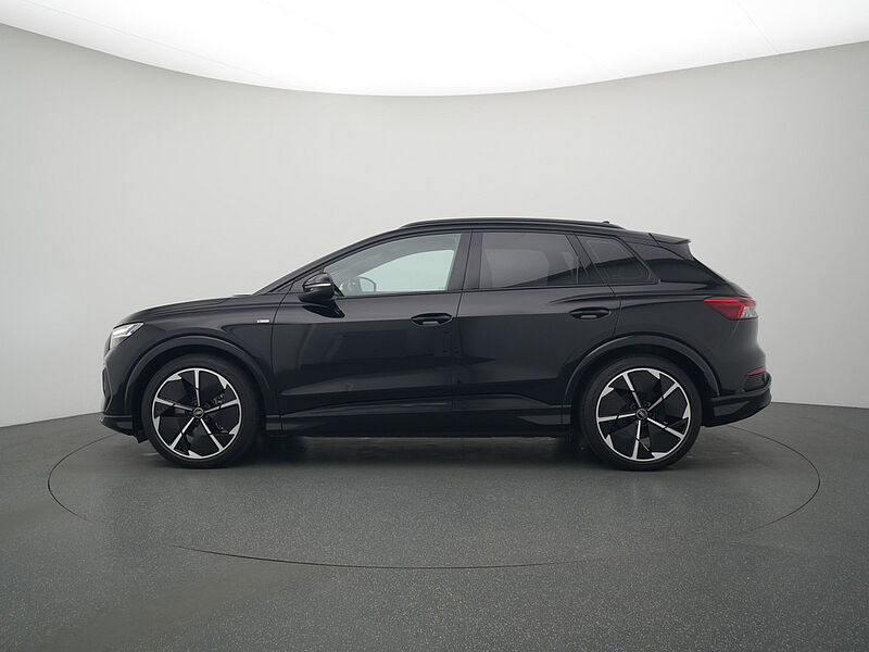 Audi Q4 e-tron S line PANO MATRIX NAVI VIRT ACC LEDER