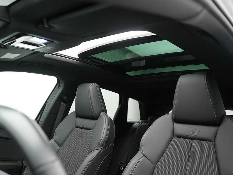 Audi Q4 e-tron S line PANO MATRIX NAVI VIRT ACC LEDER