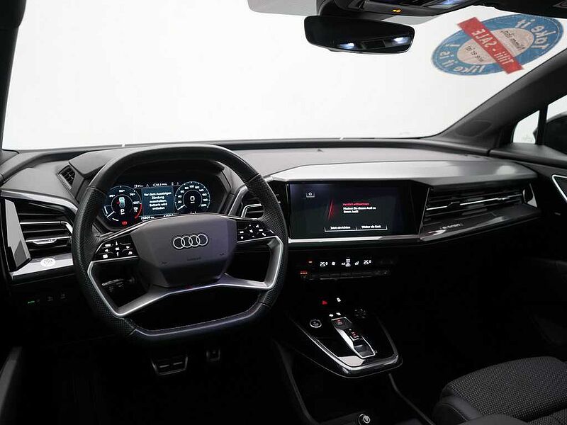 Audi Q4 e-tron S line PANO MATRIX NAVI VIRT ACC LEDER