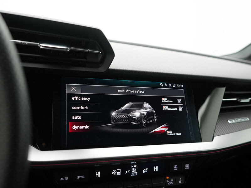 Audi RS3 Sportback quattro STRON SPORTSITZE APP PDC
