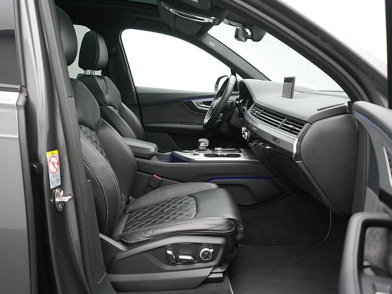 Audi Q7 S line 7-SITZER LEDER RAUTE MEMORY ALLRAD ACC