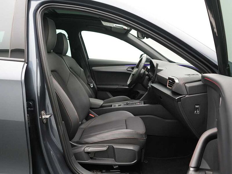 CUPRA Formentor DSG NAVI AHK VIRT PANO ACC KAM LEDER