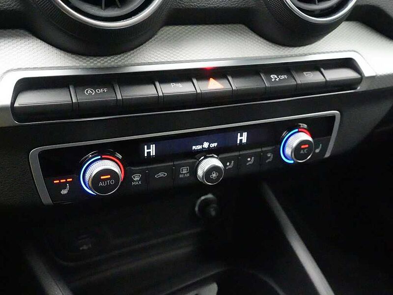 Audi Q2 advanced S TRON AHK KAM ACC LED APP