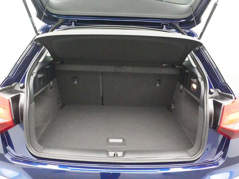 Audi Q2 advanced S TRON AHK KAM ACC LED APP