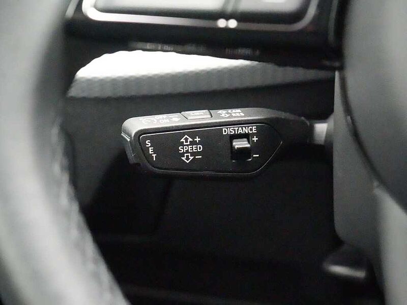 Audi Q2 advanced S-TRON KAM ACC SHZ APP PORT NAVI