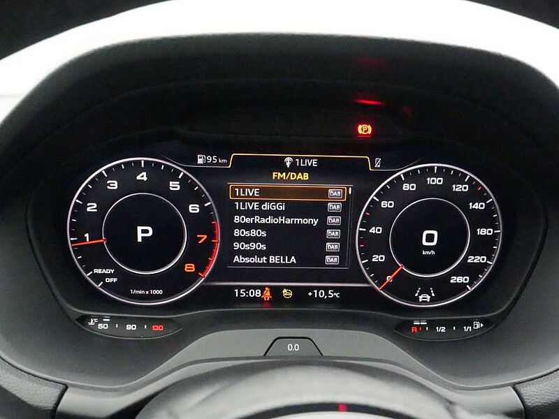 Audi Q2 advanced S-TRON KAM ACC SHZ APP PORT NAVI