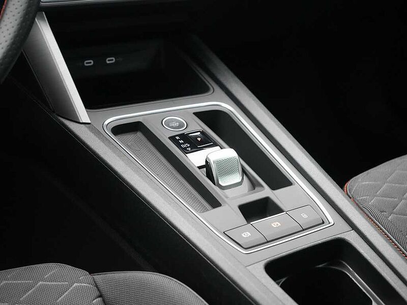 SEAT Leon ST FR DSG ACC CARPLAY NAVI KAM SHZ