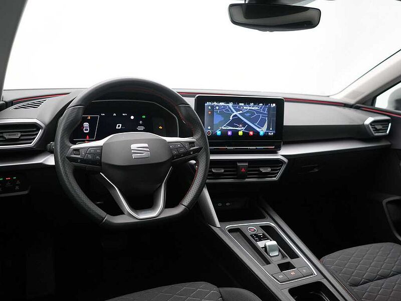 SEAT Leon ST FR DSG ACC CARPLAY NAVI KAM SHZ