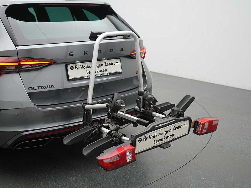 SKODA OCTAVIA Combi RS DSG NAVI VIRT APP KAM KEYLESS