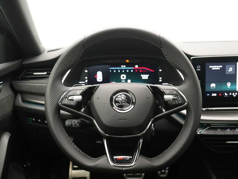SKODA OCTAVIA Combi RS DSG NAVI VIRT APP KAM KEYLESS