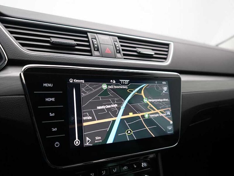 SKODA SUPERB Combi DSG STANDHZ AHK NAVI VIRT KAM 360°