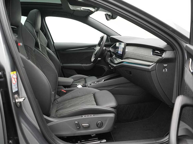 SKODA OCTAVIA Combi RS DSG AHK PANO HUD MEMORY LEDER